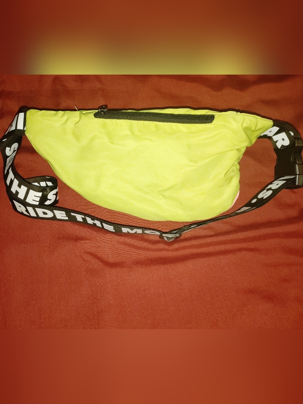 Universal Studio Fanny Pack Retro - Picture 5 of 5